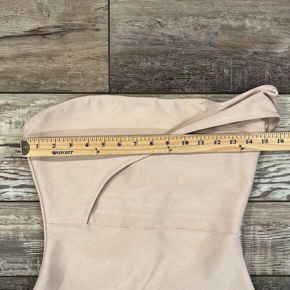 Bodycon Collection Kyra Bandage Dress in Dusty Pink Size M - Picture 5 of 12